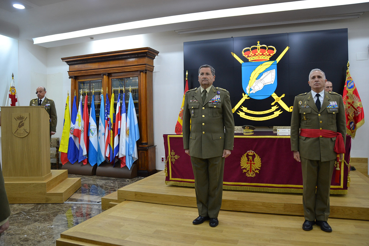 llago-navarro-toma-posesion-director-ihcm-001