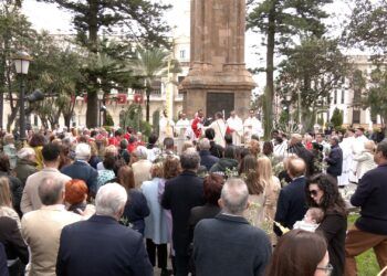 palmas-ramas-olivo-bendecidas-bienvenida-semana-santa-ceuta-2025-20