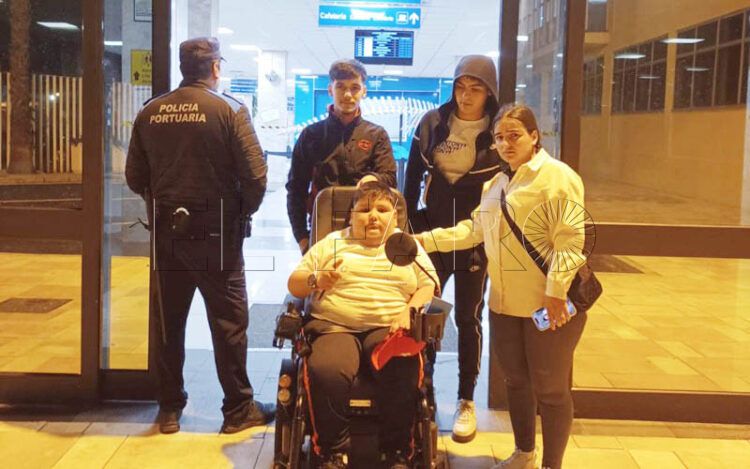 sin-taxi-adaptado-airam-volviera-casa-003