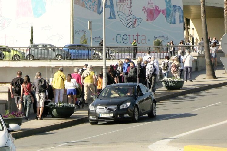 turistas-crucero-msc-musica-2600-pasajeros-1
