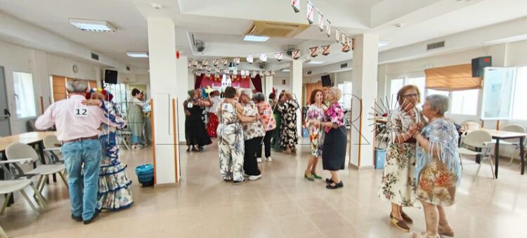 cruces-mayo-colorean-centro-social-mayor-005