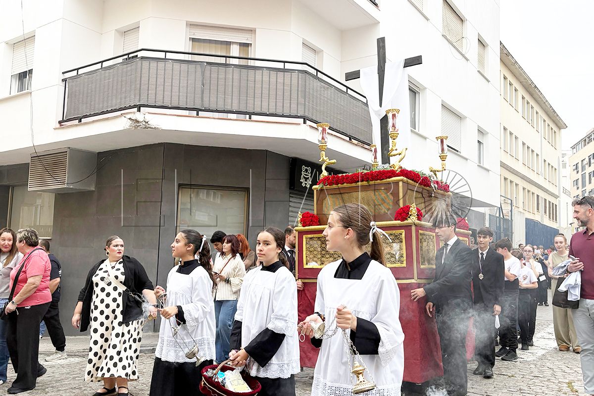 cruz-mayo-flagelacion-beatriz-silva-recorre-calles-ceuta-052-principal