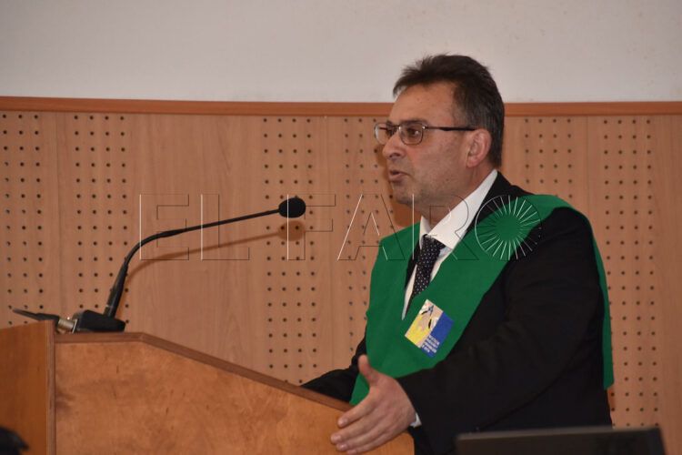 deberiamos-ser-santiago-real-001