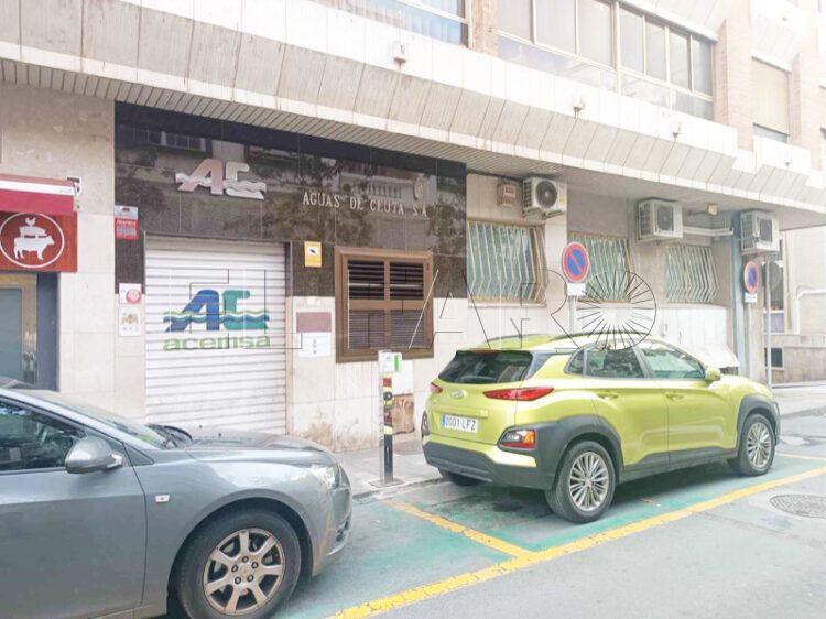 denuncian-exorbitantes-facturas-agua-averia-avenida-espana-002