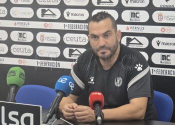 hernandez-ceuta-jugar-entrenador-yeclano