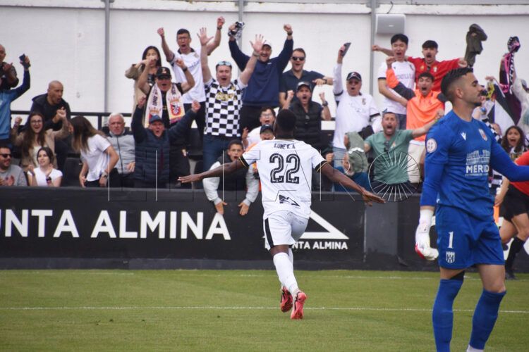 partido-ad-ceuta-merida-futbol-025