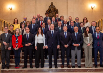 puerto-ceuta-encuentra-autoridades-portuarias-001