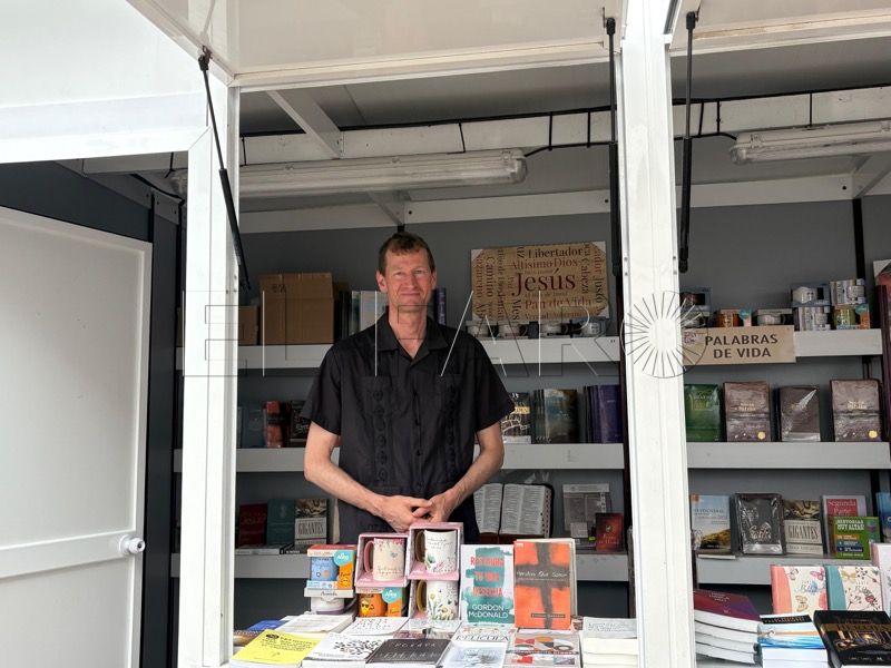 recorrido-puestos-feria-libro-ceuta-2025