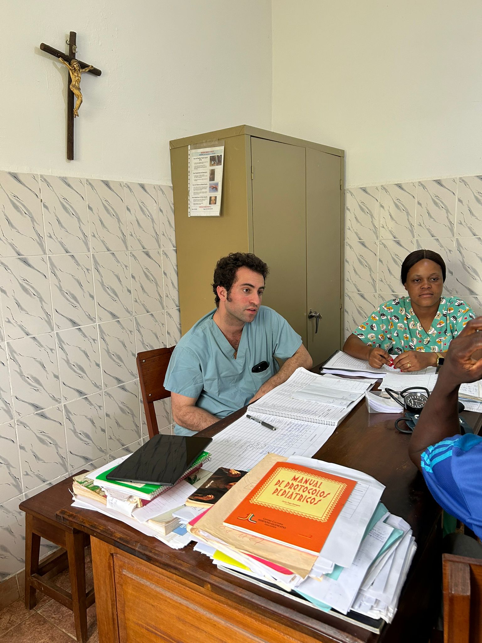 app-solidaria-ong-salud-guinea-ecuatorial-1