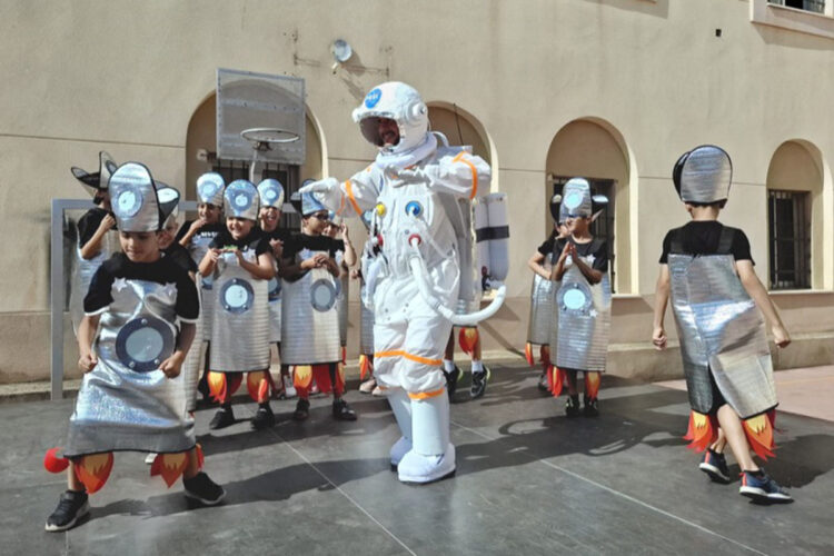 broche-oro-infinito-mas-alla-proyecto-ramon-cajal-011