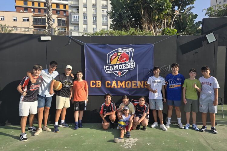 cb-camoens-realiza-fiesta-fin-temporada-marina-023