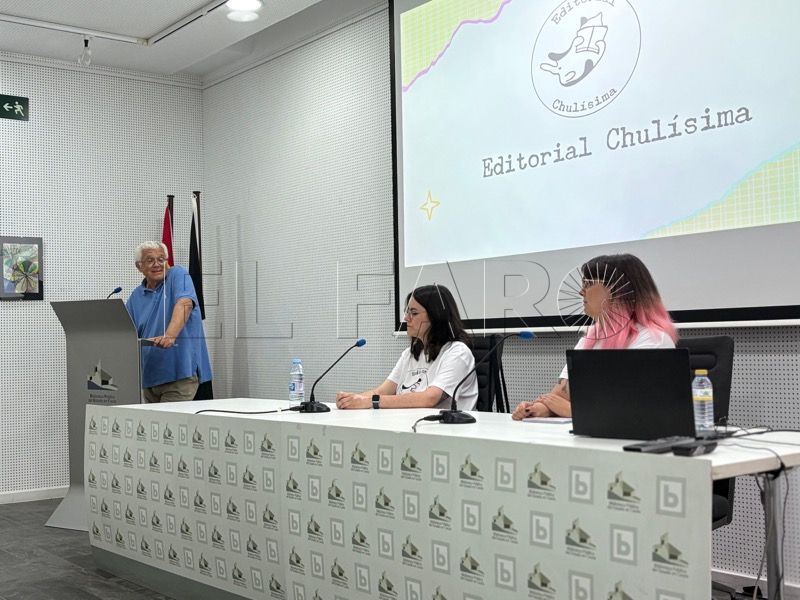 chulisima-editorial-alternativa-raices-caballas-feria-libro-ceuta-2025-006