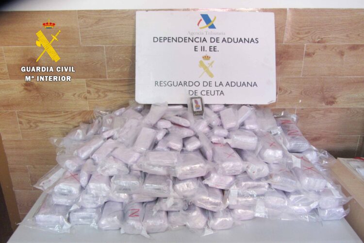 detenidos-abuela-nieto-kilos-hachis-coche-1