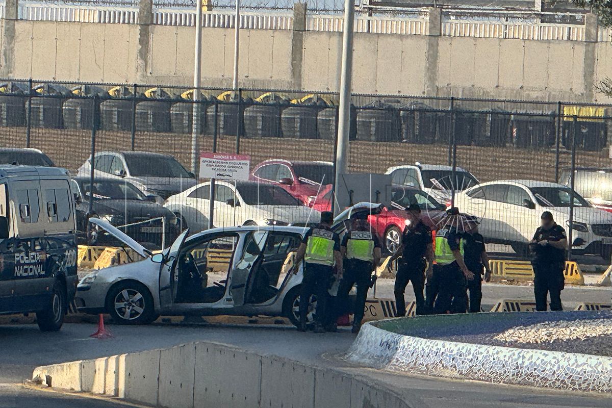 detenidos-control-llevaban-pastillas-bombonas-gas-risa