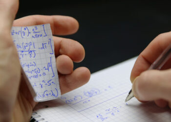 detenidos-hacer-trampa-examenes-bachillerato-marruecos