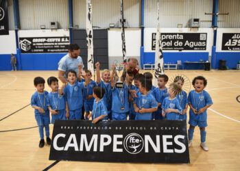 entrega-trofeos-medallas-debutantes-futbol-sala-022