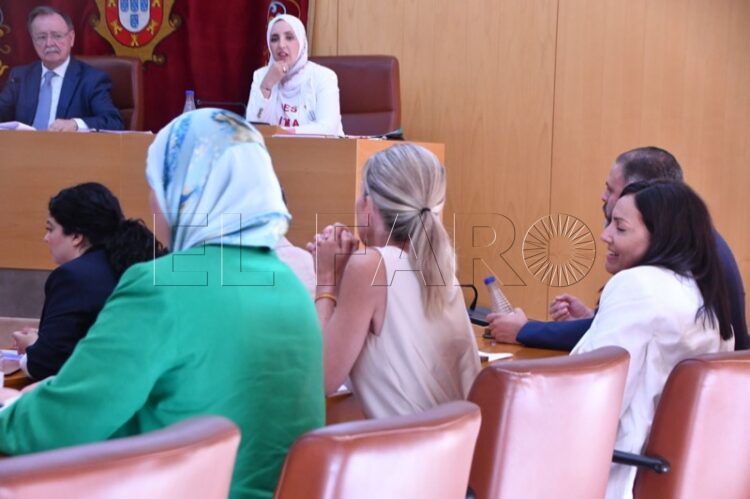 ex-psoe-arremeten-contra-purga-musulmanes-pleno-006