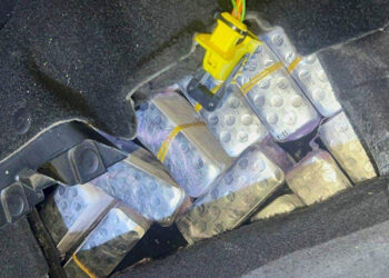 intervenido-coche-frontera-pastillas-rivotril-1