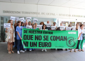 nuestra-extra-que-no-se-coman-euro-clamor-enfermeras-fisioterapeutas-016