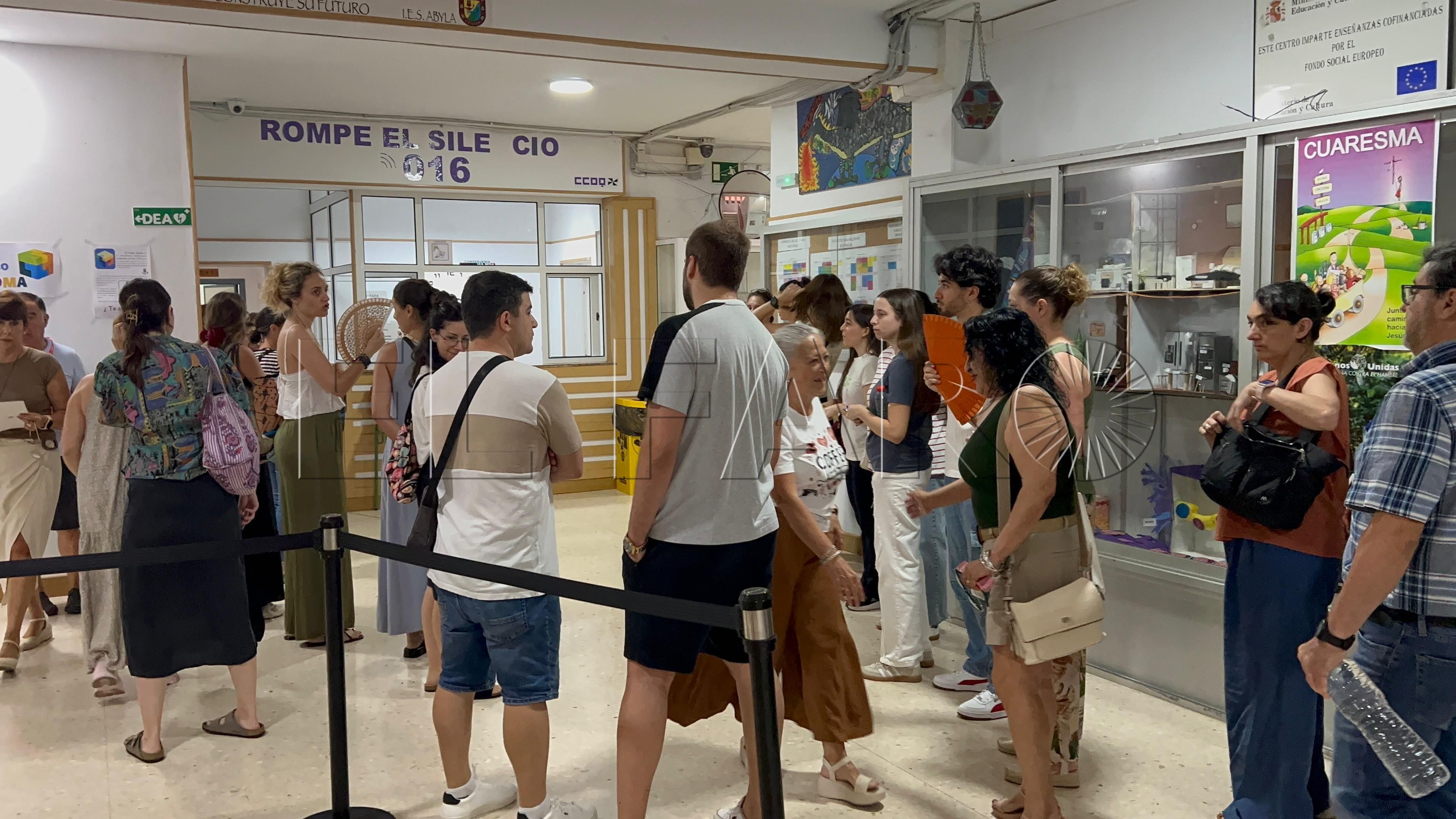 oposiciones-docentes-profesores-maestros-2025-11