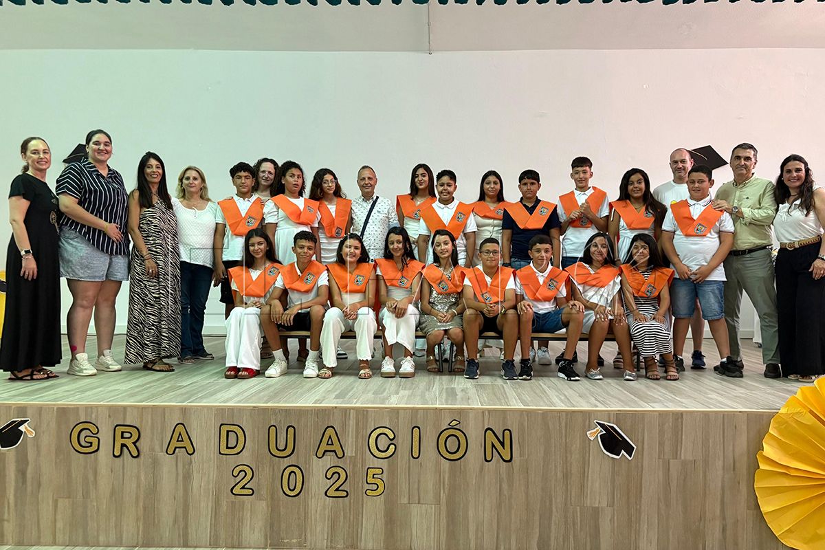 principe-felipe-celebra-graduacion-alumnos-primaria-061