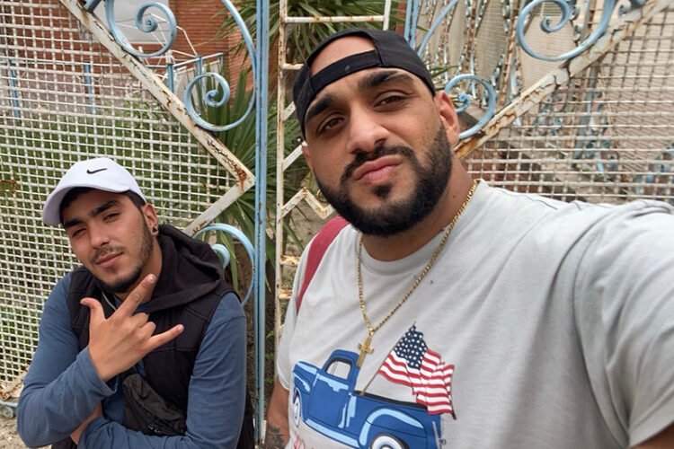 quienes-mataron-casas-nosotros-sufriendo-mohamed-lahiachi-kasen-jerica-mataleon-ataque-homofobo-1