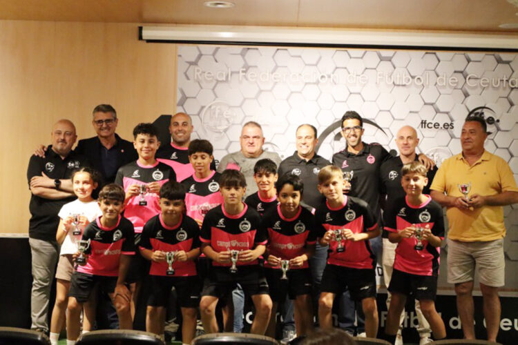 rffce-recibe-cd-puerto-alevin-exitoso-paso-campeonato-espana-011