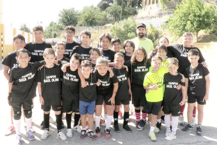 saul-olmo-vuelve-reunir-pequenos-campus-futbol-sala-002-principal