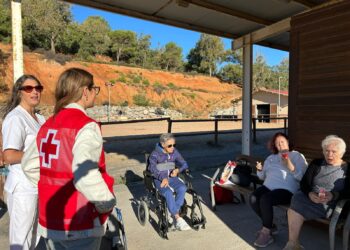 terapia-cruz-roja-caballos-personas-alzheimer