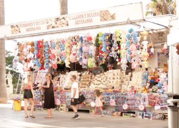 alma-dulce-feria-paqui-alejandro-medio-siglo-turron-010-principal