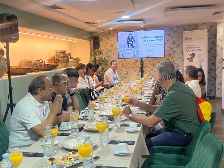 camara-pone-foco-ia-gran-aliada-empresarios-004