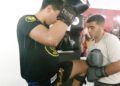 campeon-mundo-hassan-el-hamzaoui-imparte-clase-kickboxing-club-vikingos-6