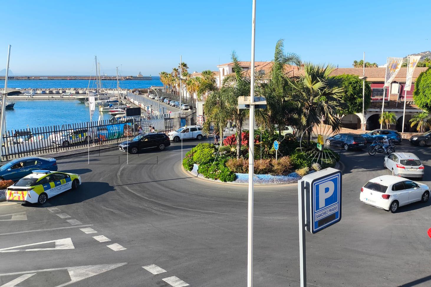 detenido-agredir-martillo-personas-poblado-marinero-1