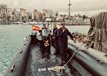 ejercito-felicita-armada-compania-mar-virgen-carmen-004