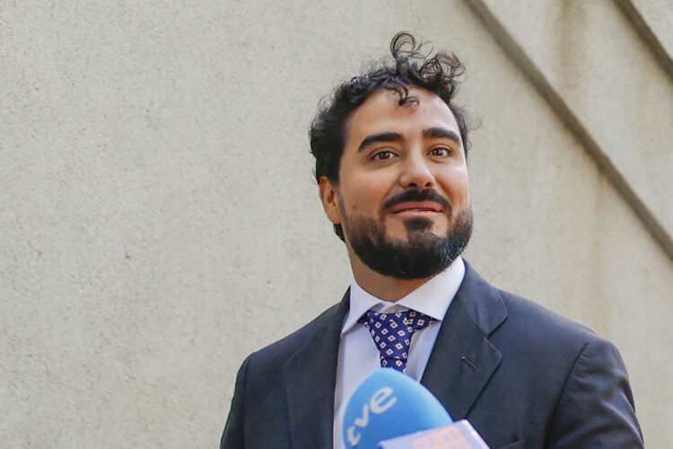 franco-alvise-perez-sin-pasar-casilla-salida-00