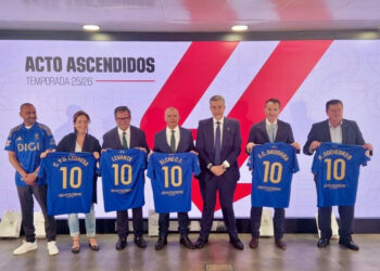 gesto-luhay-ha-despertado-simpatia-oviedistas-futbol-001