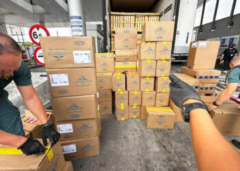 golpe-contrabando-tanger-algeciras-detenidos-cajetillas-tabaco-intervenidas-002