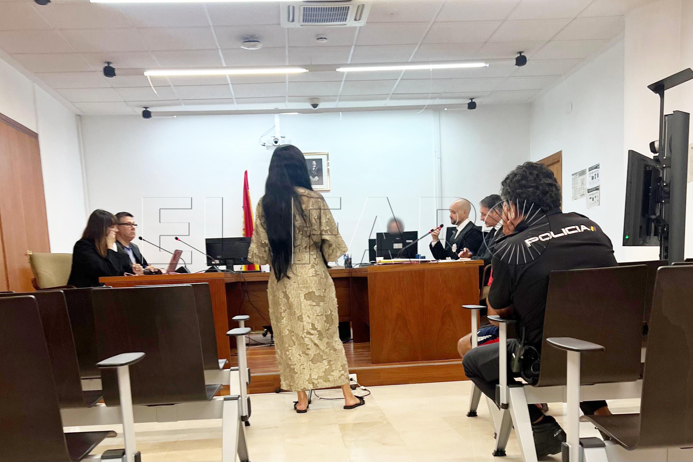 juicio-penal-piolin-pareja-acusados-amenazar-ex-retirar-denuncia-malos-tratos-agresion-sexual-2