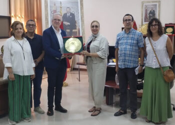 marruecos-homenajea-director-instituto-cervantes-tetuan-despedida