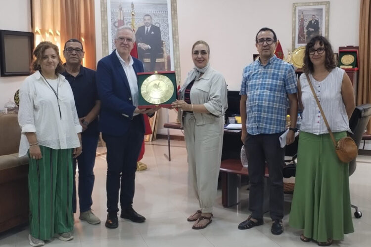 marruecos-homenajea-director-instituto-cervantes-tetuan-despedida