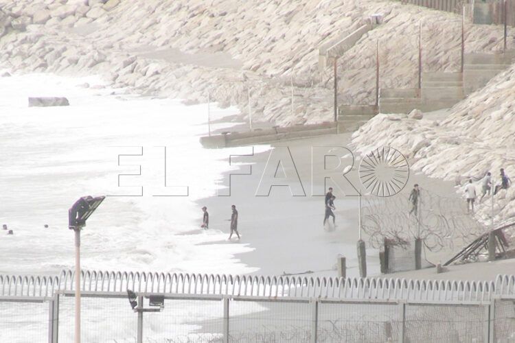 marruecos-intercepta-inmigrantes-querian-cruzar-ceuta