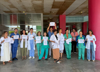 medicos-ceuta-se-concentran-reclamar-estatuto-propio-002