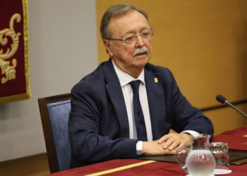 ministra-defensa-margarita-robles-vivas-firma-convenio-cesion-suelo-12