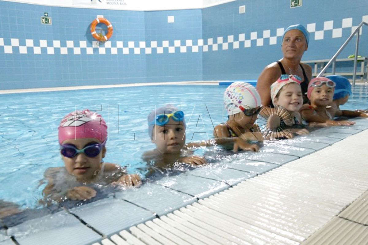 pequenos-empiezan-campus-natacion-infantil-019-portada