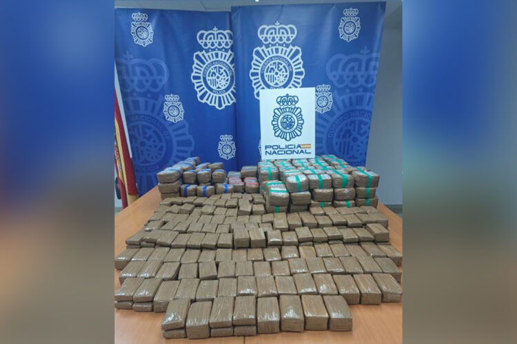 prision-detenidas-cruzar-tarajal-kilos-hachis