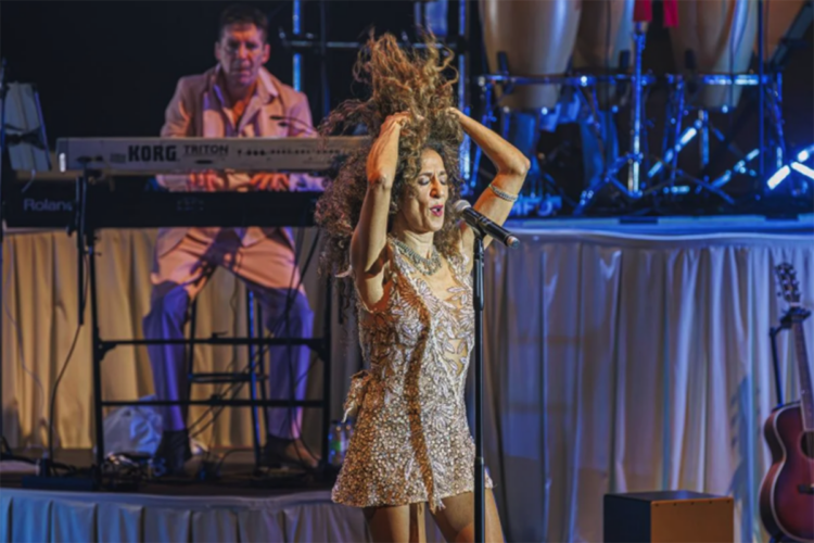 rosario-hay-verme-directo-tengo-mucha-energia-003