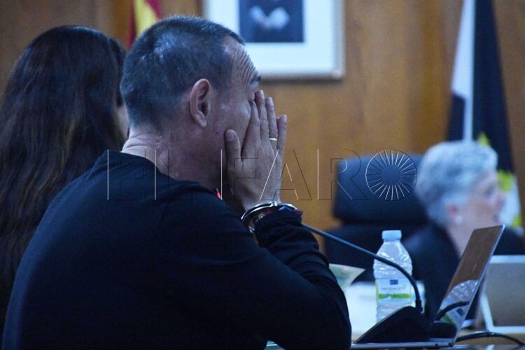 tienen-dudas-si-policia-local-debia-haber-portado-arma