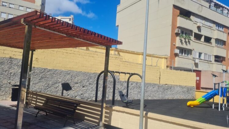 toboganes-calambres-parques-ceuta