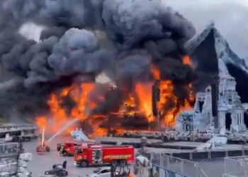 tomorrowland-2025-incendio-escenario