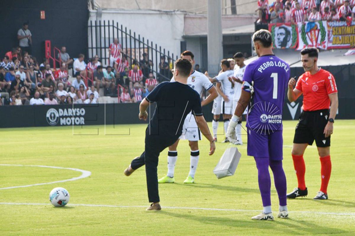 Imágenes-ad-ceuta-sporting-jorge-lorenzo-saque-honor-talla-mundial-001